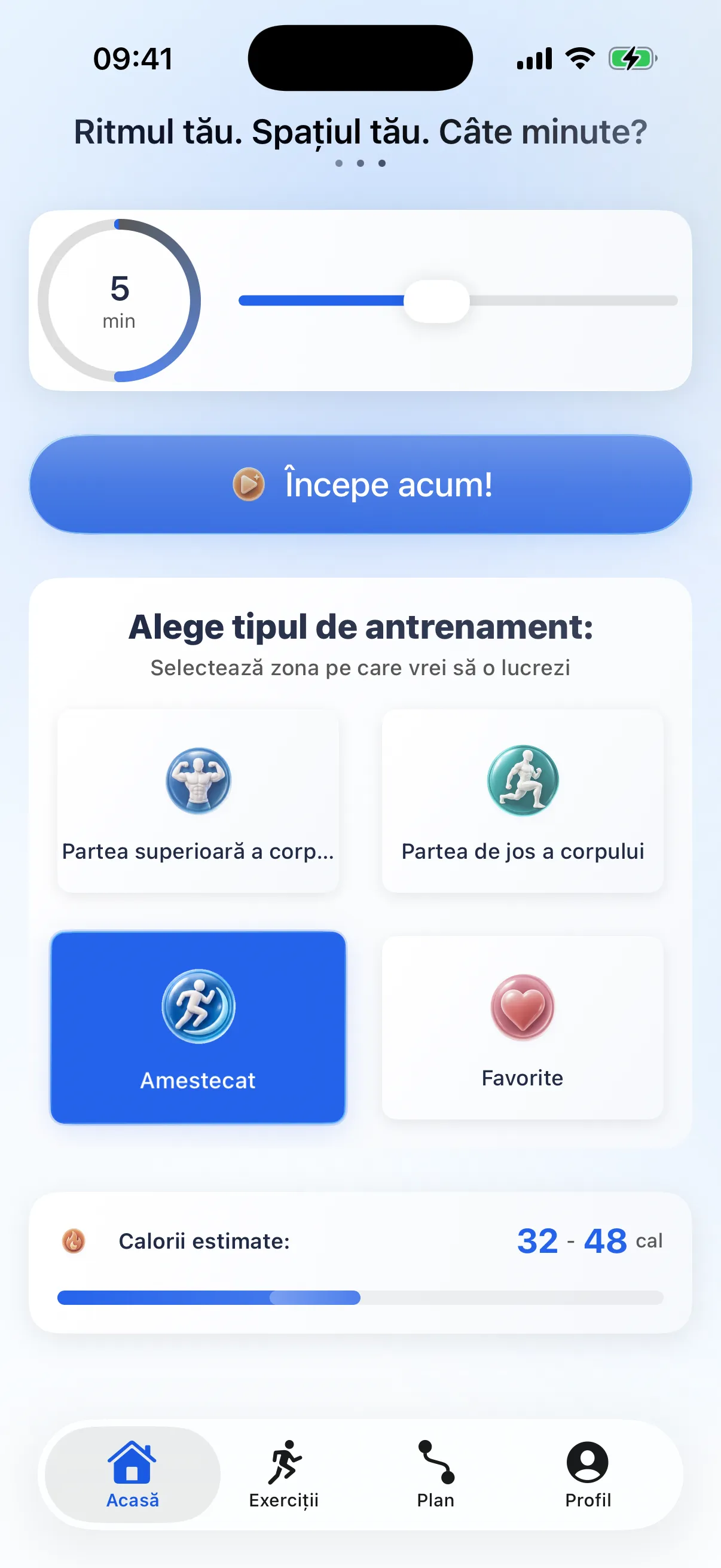 Ecranul principal RazFit care arată durata antrenamentului, tipurile de antrenamente și progresul