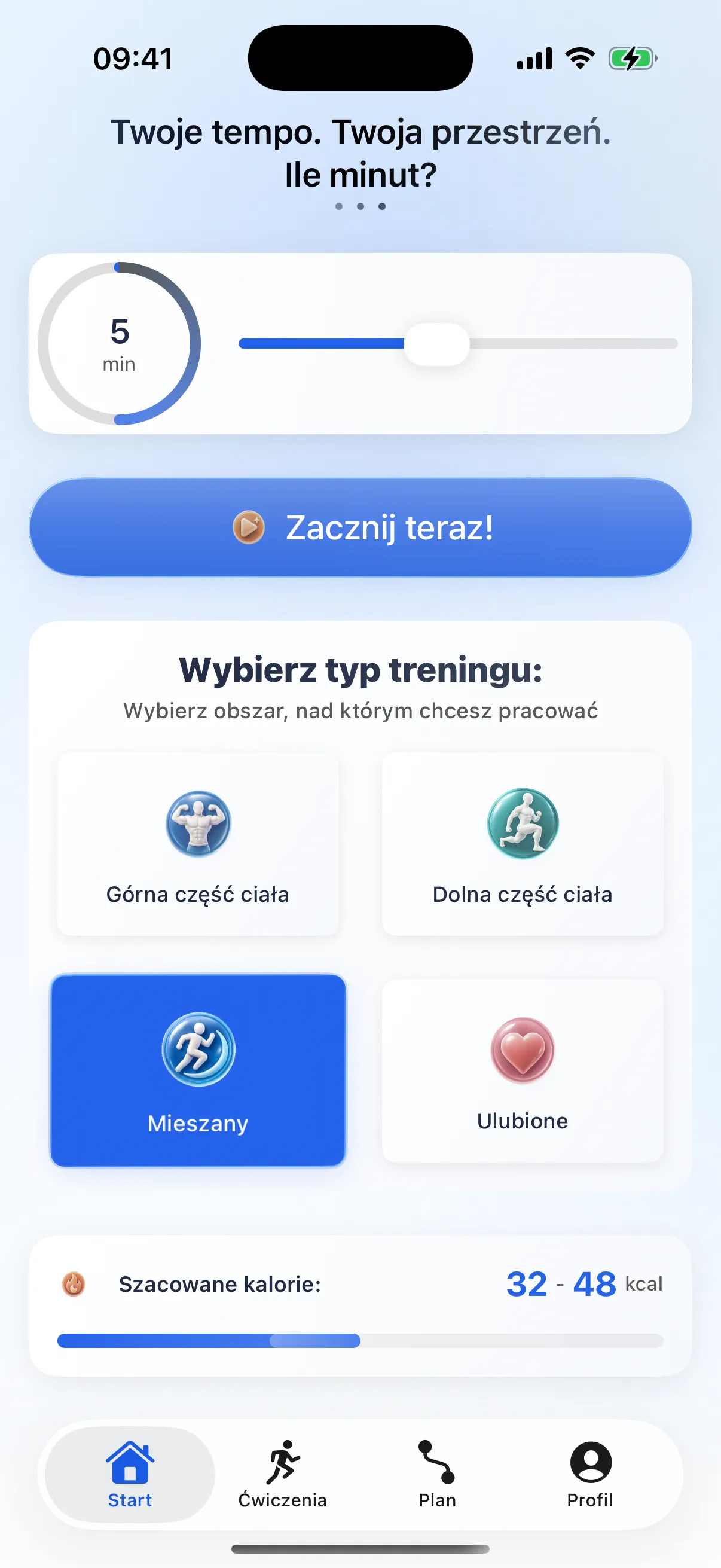 Ekran główny aplikacji RazFit pokazujący czas treningu, typy treningów i postęp